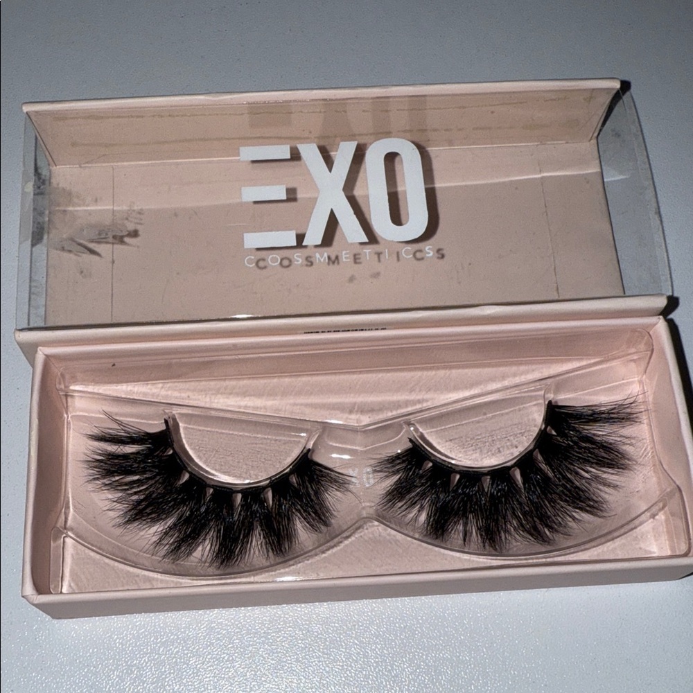 EXO Cosmetics Black False Eyelashes-XO